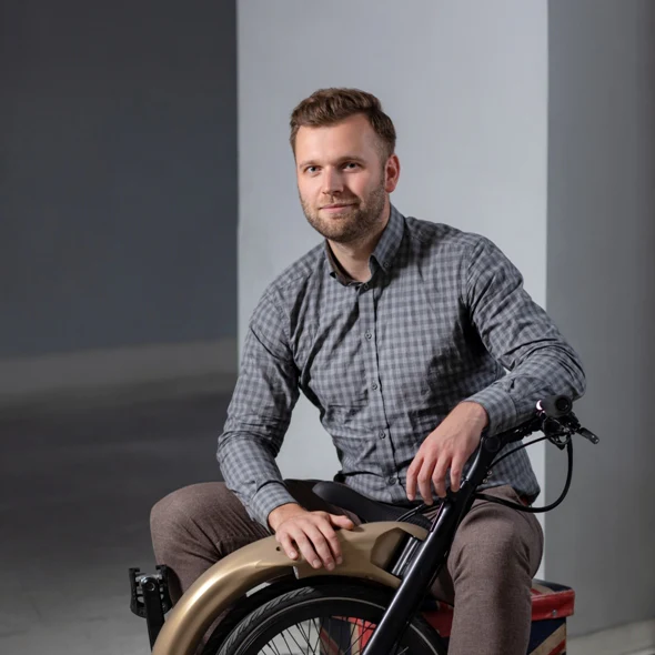 w budowie sieci dystrybucji